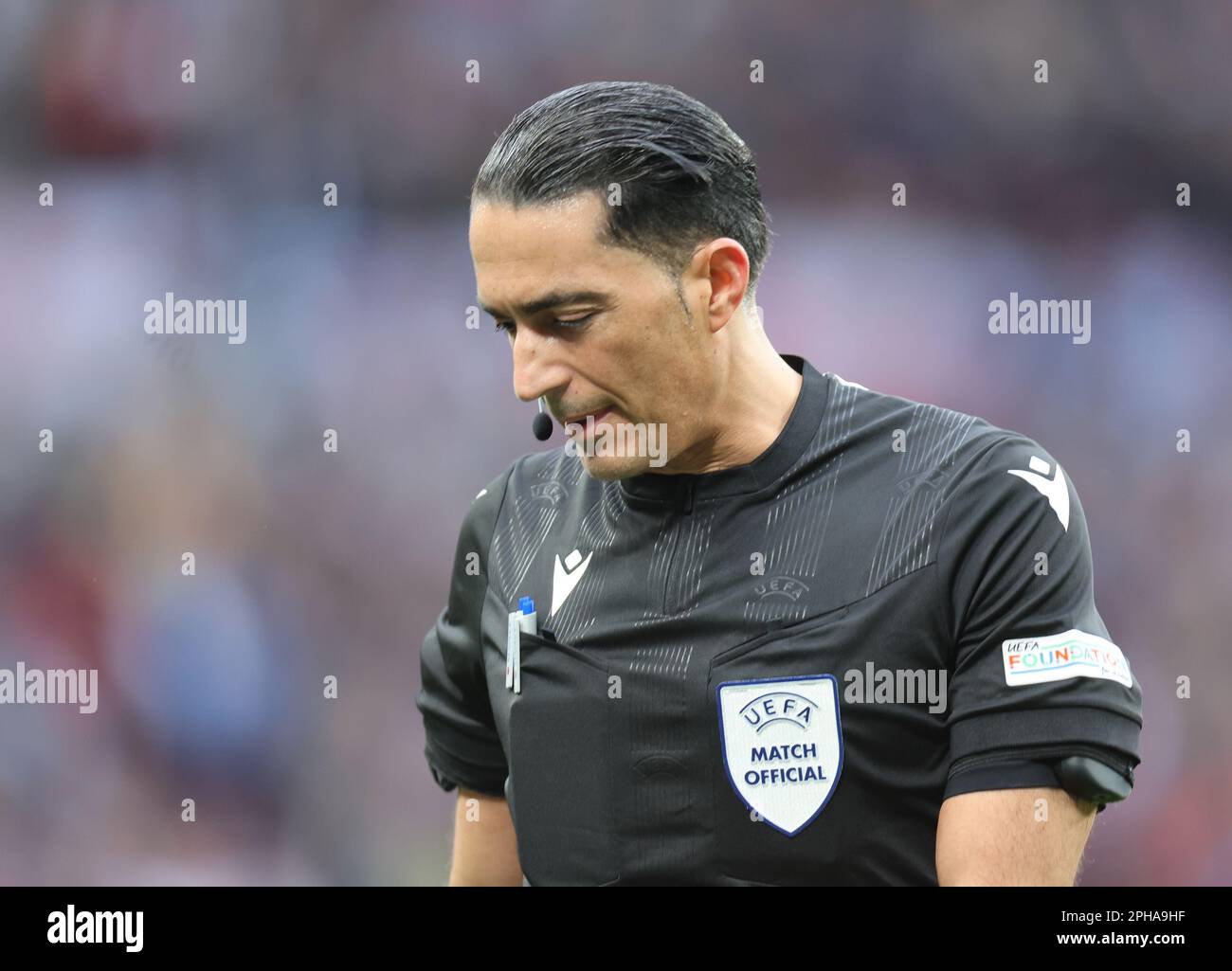 Referee Serdar Gozubuyuk of Nederland during UEFA EURO 2024 qualifier