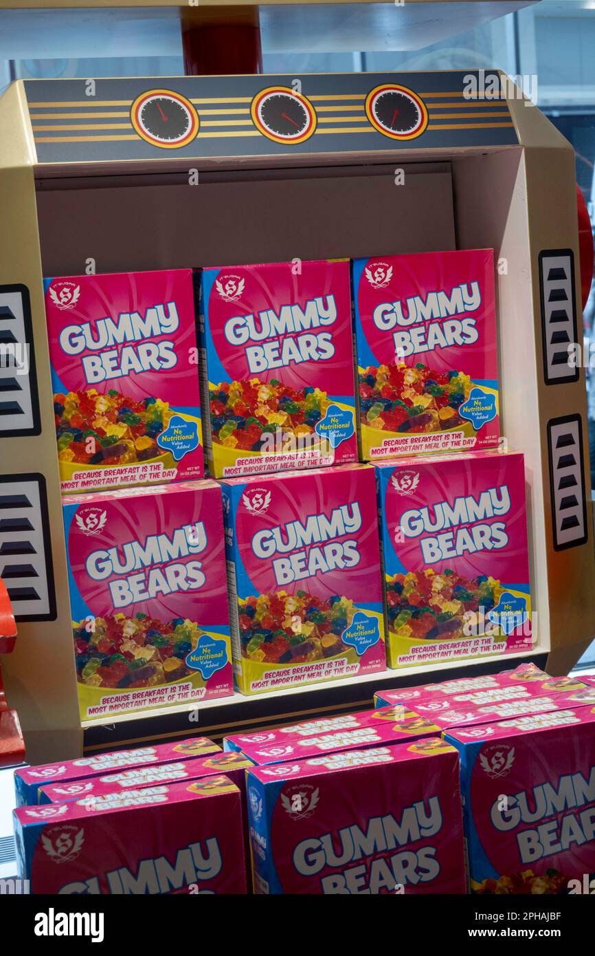 FAO Schwarz Gummy Bear Candy Maker Set