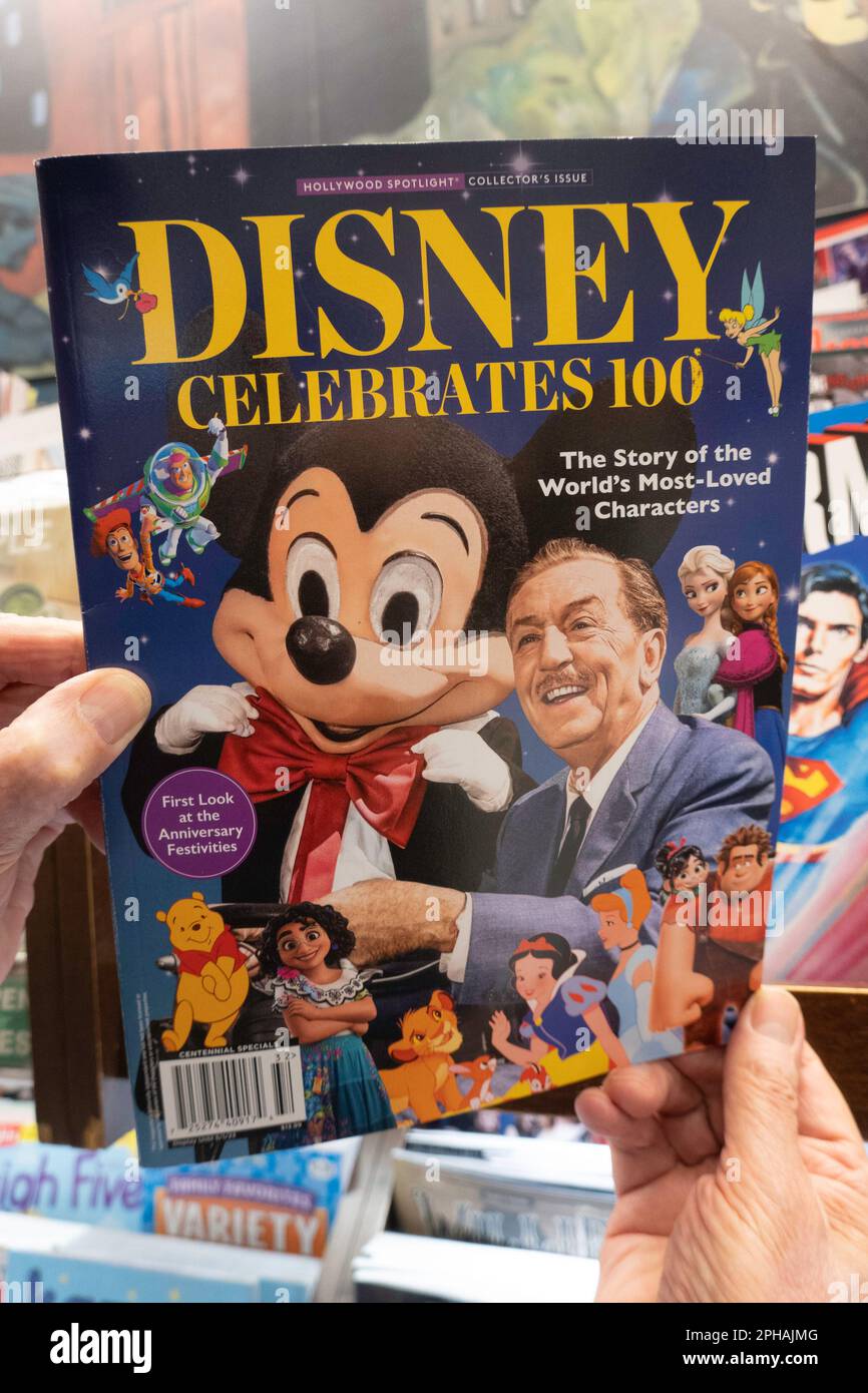Mickey mouse magazine cover hi-res stock photography and images