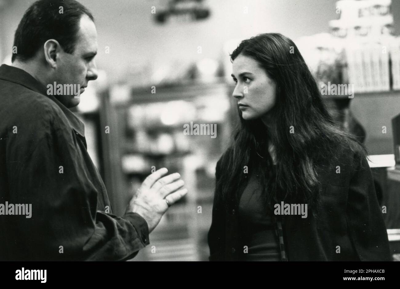 Actor James Gandolfini and actress Demi Moore in the movie The Juror, USA 1996 Stock Photo