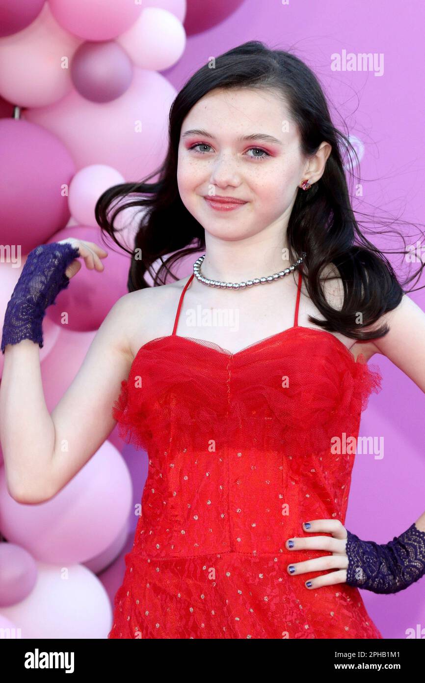 Los Angeles, CA. 24th Mar, 2023. Violet McGraw at arrivals for PROM