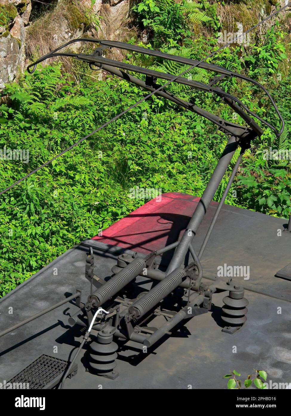 Extended electric current collector, a pantograph of an electric