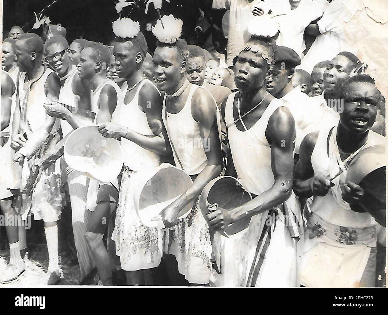 Acholi Traditional Dancers In Nakivubo Uganda Stock Photo Alamy Acholi Traditional Dancers In Nakivubo Uganda Stock Photo Alamy