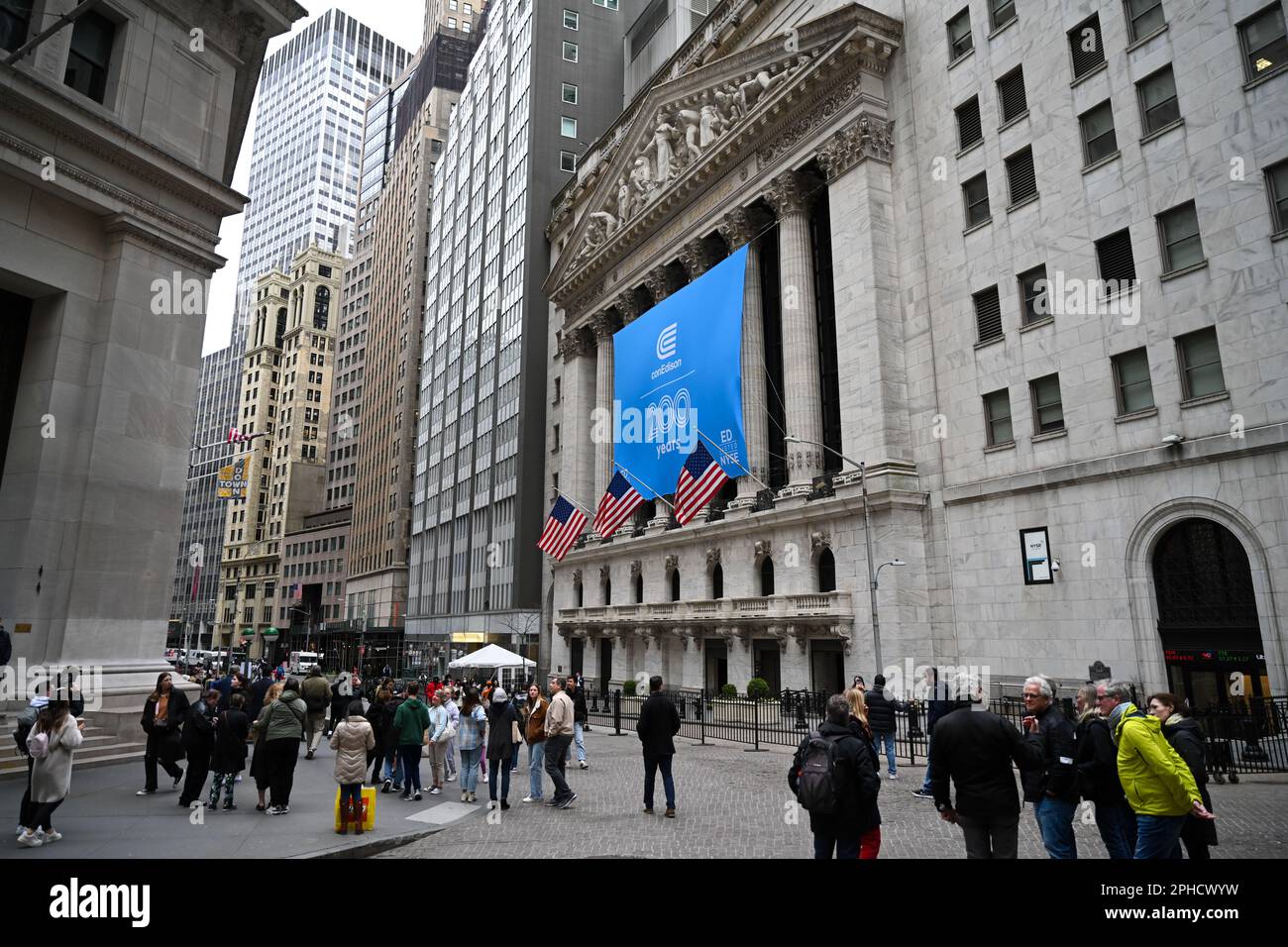 'Con Edison 200 Years' signage outside the New York Stock Exchange