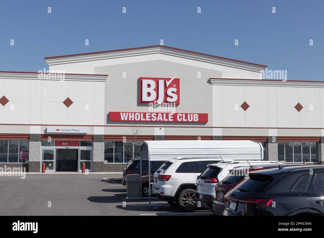 Noblesville Circa March 2025: BJ's Wholesale Club store. BJ's Noblesville Circa March 2025: BJ's Wholesale Club store. BJ's