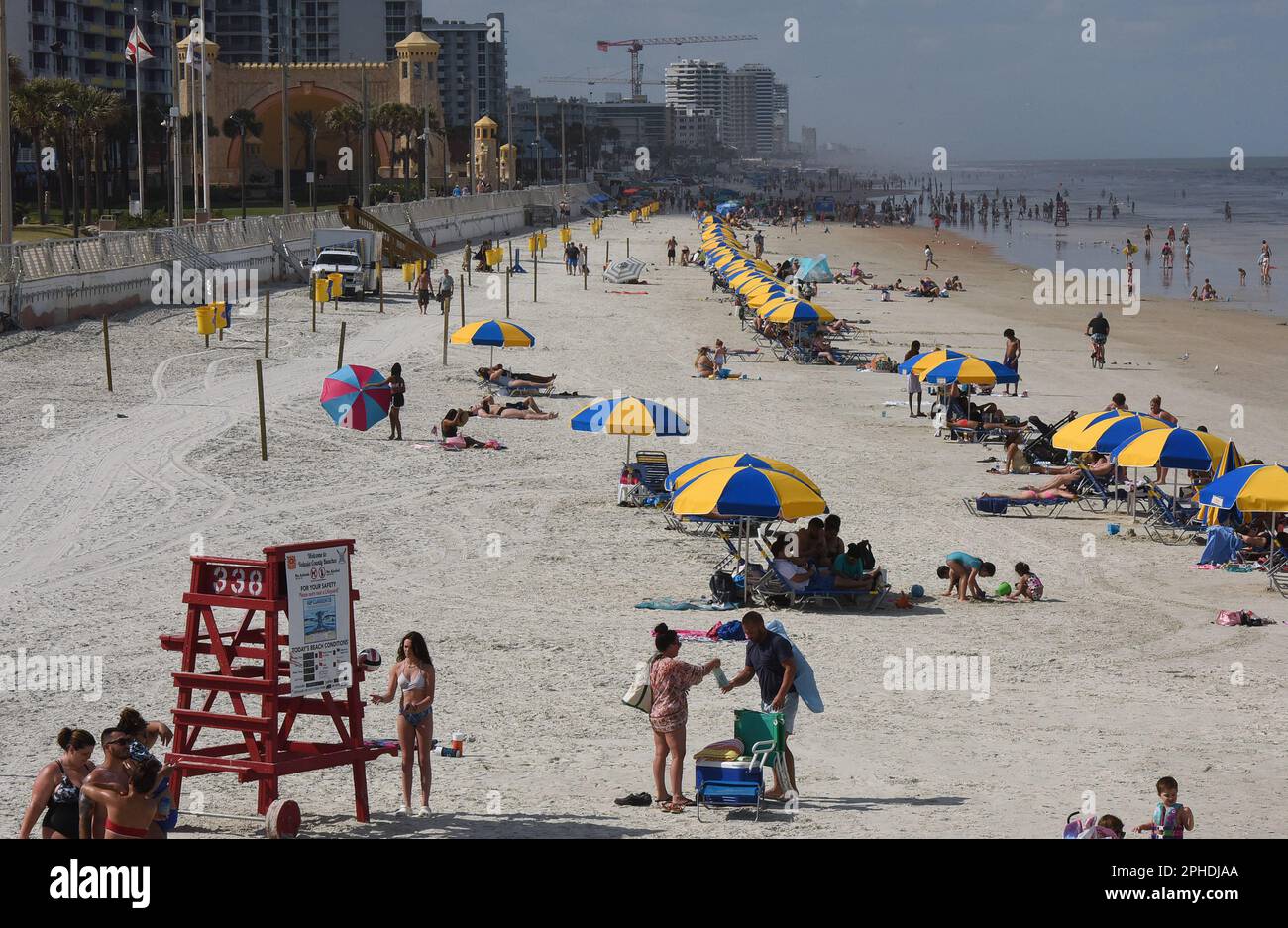 Daytona Beach, United States. 27th Mar, 2023. People enjoy above