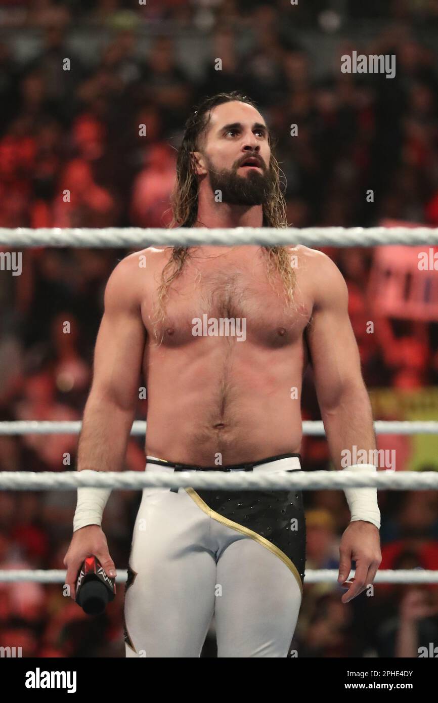 Seth rollins hi-res stock photography and images - Alamy