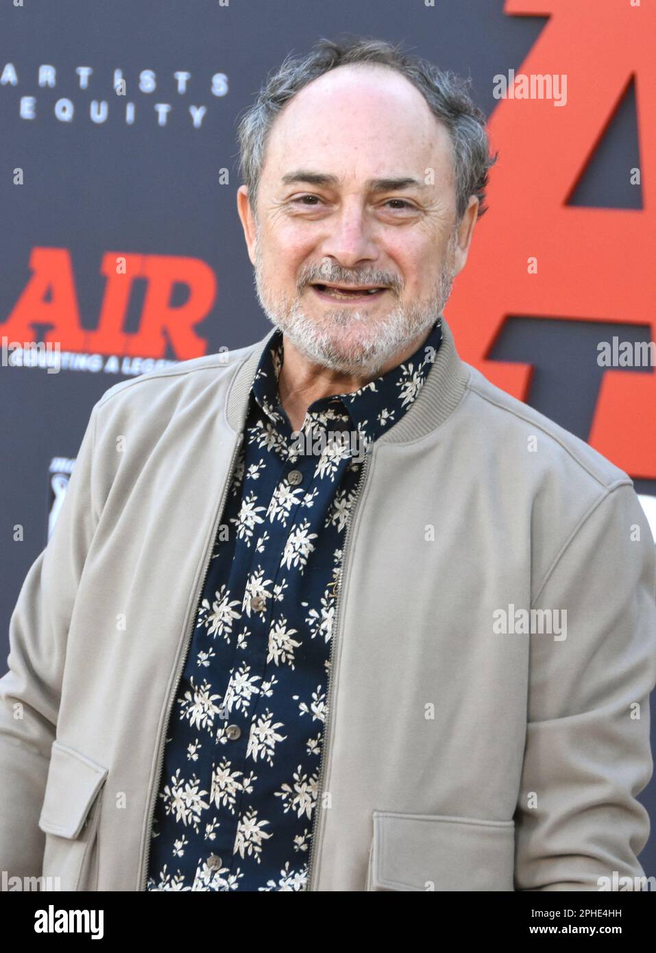 Kevin pollak comedian hi-res stock photography and images - Alamy