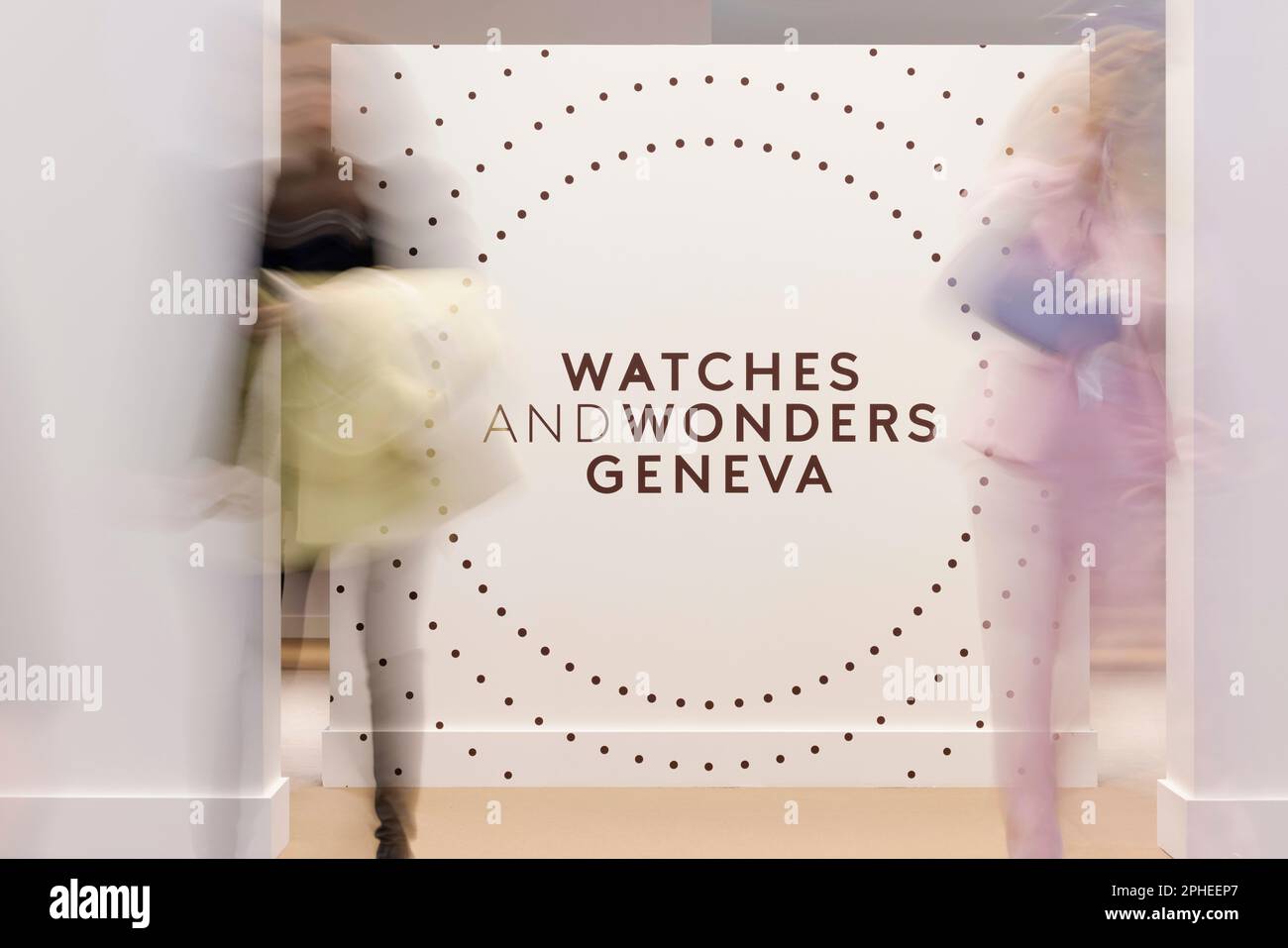 IMAGE DISTRIBUTED FOR WATCHES AND WONDERS GENEVA FOUNDATION Visitors