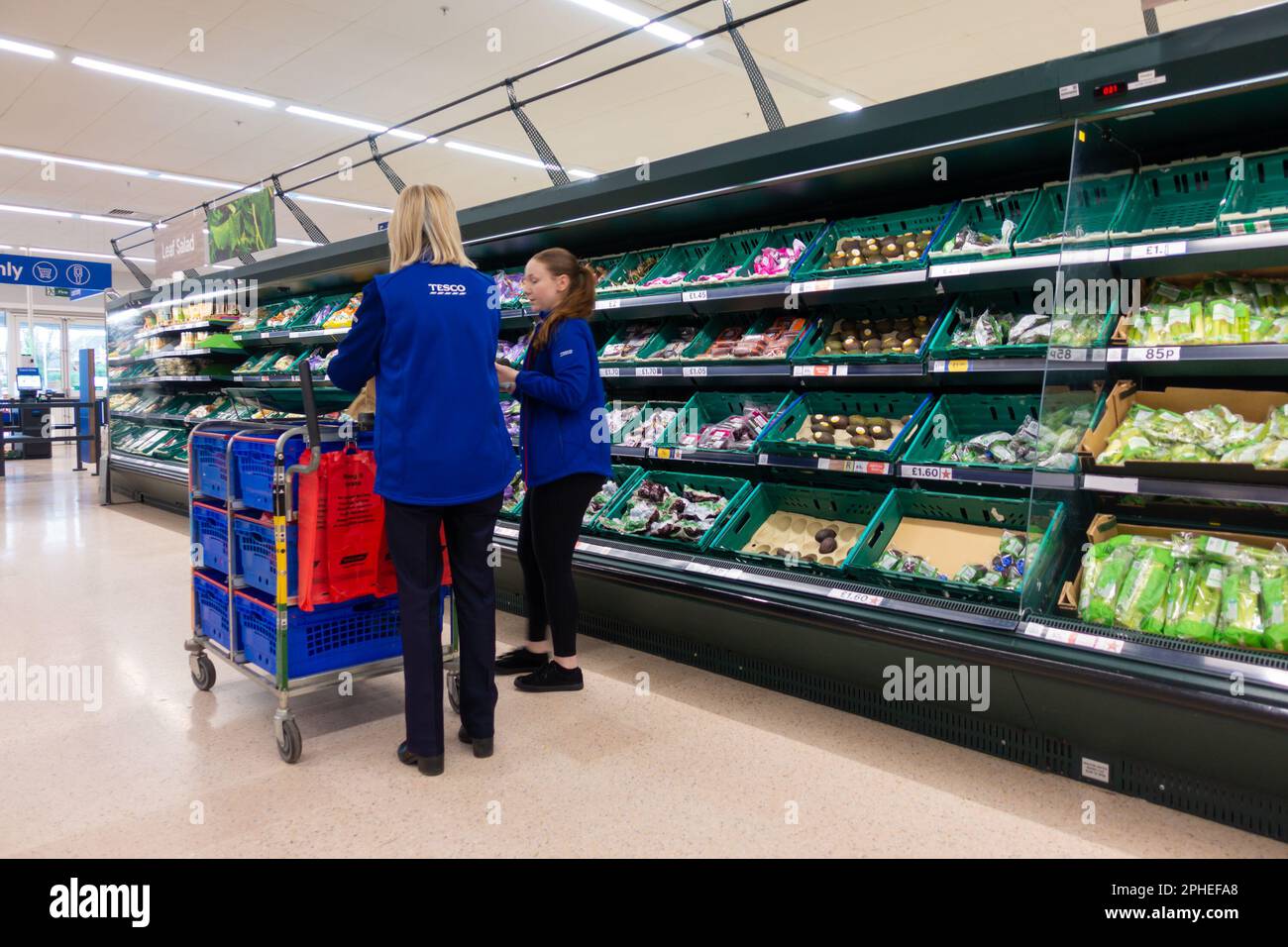 Salad aisle, tesco, ashford, kent, uk Stock Photo Alamy