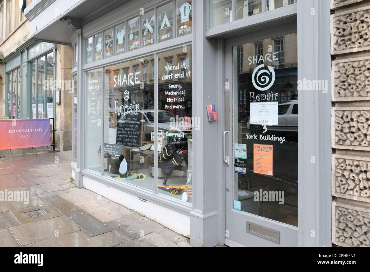 Views around Bath City Centre. the share and repair shop Stock Photo ...
