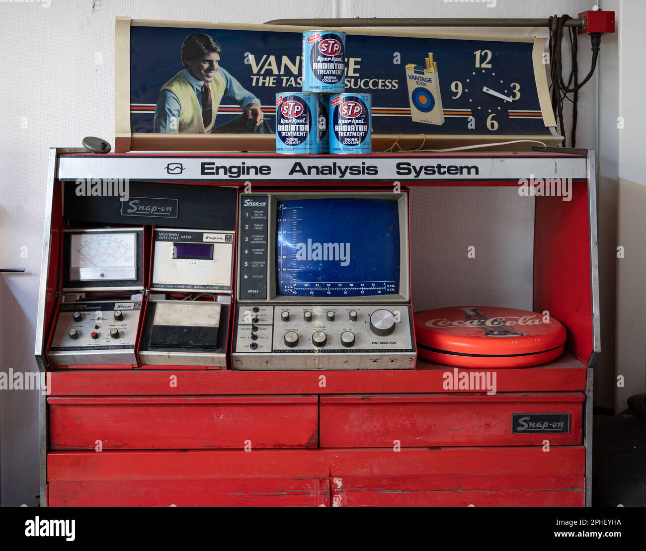 automotive diagnostic tool, the oscilloscope, Detail of an old