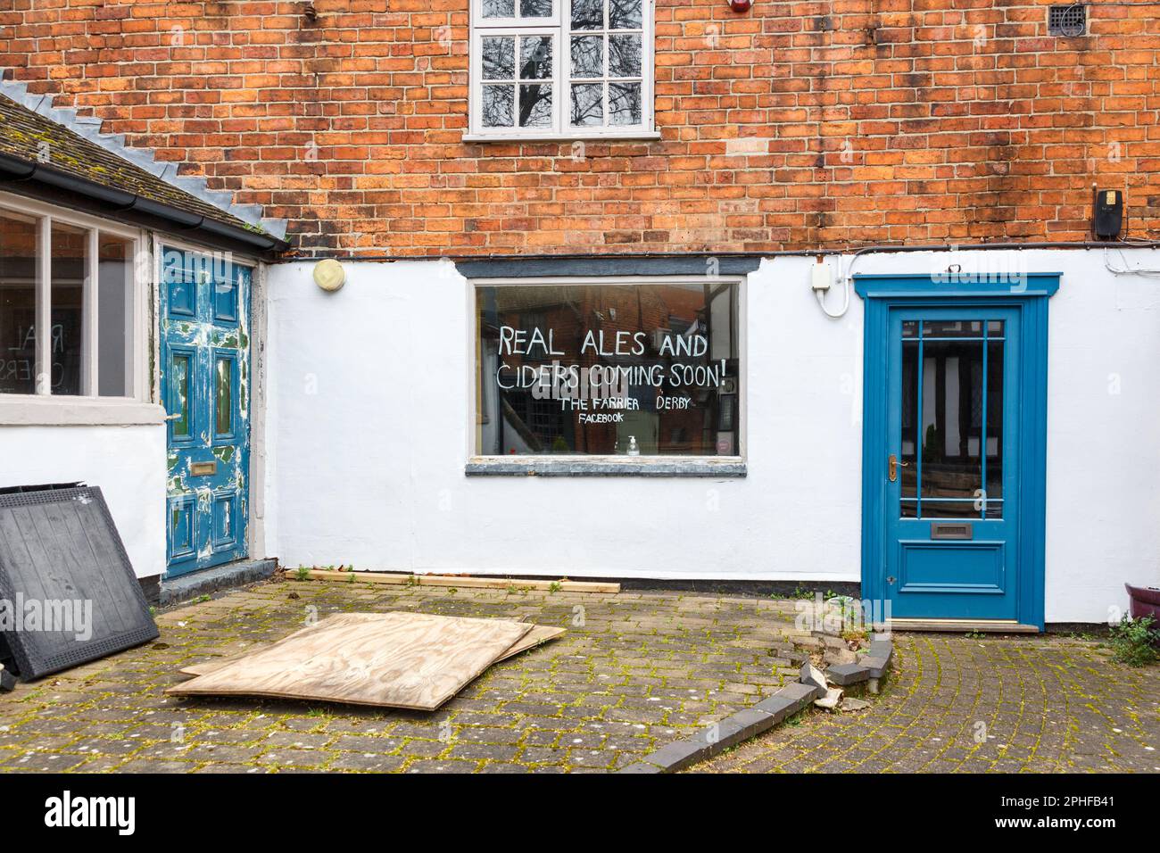 A closed bar off Sadler Gate Derby Stock Photo Alamy