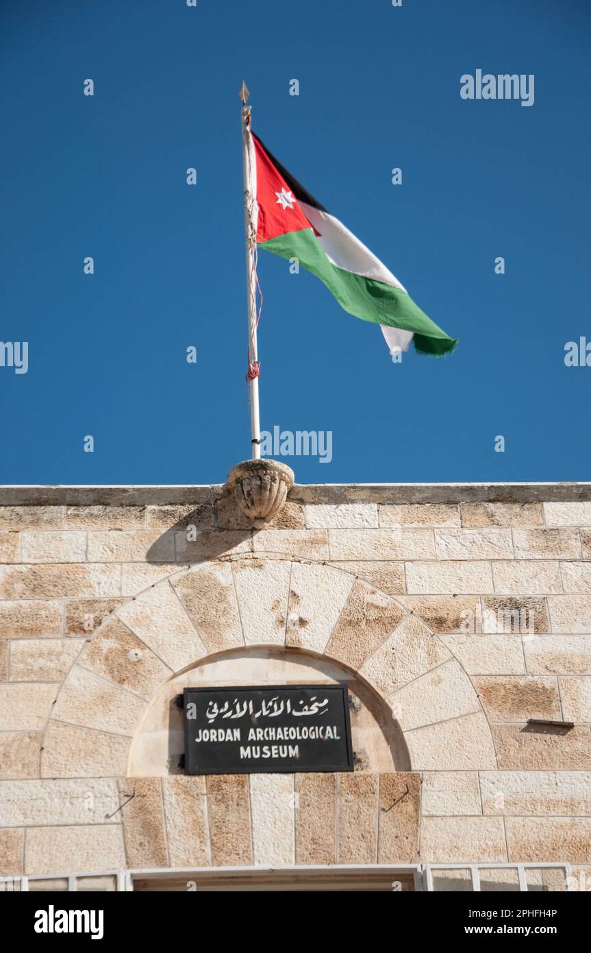 Jordanian Flag on the roof of the Archaelogical Museum, The Citadel