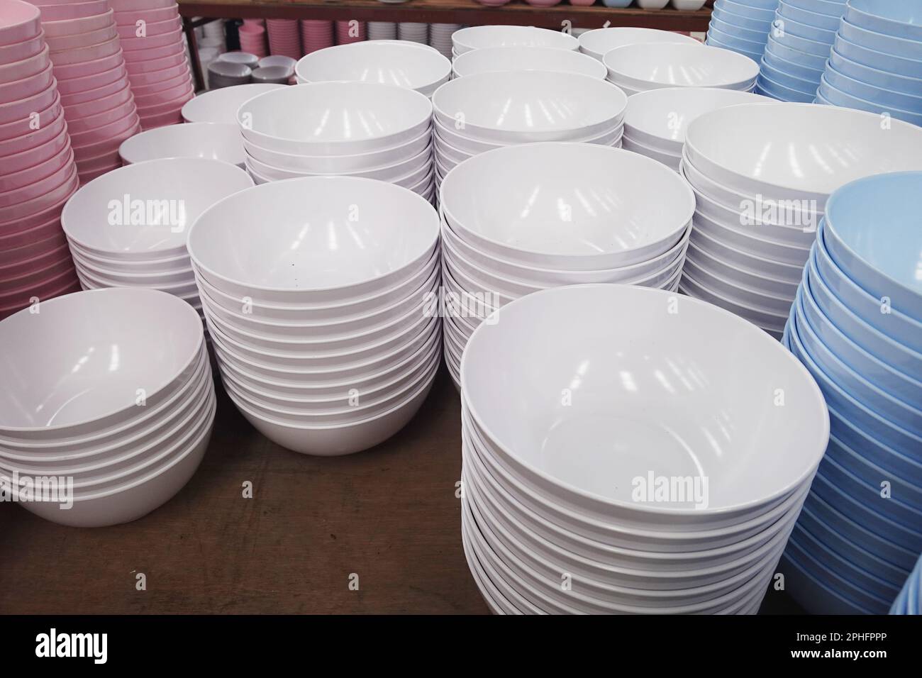 Commercial cutlery and glass service hi-res stock photography and ...