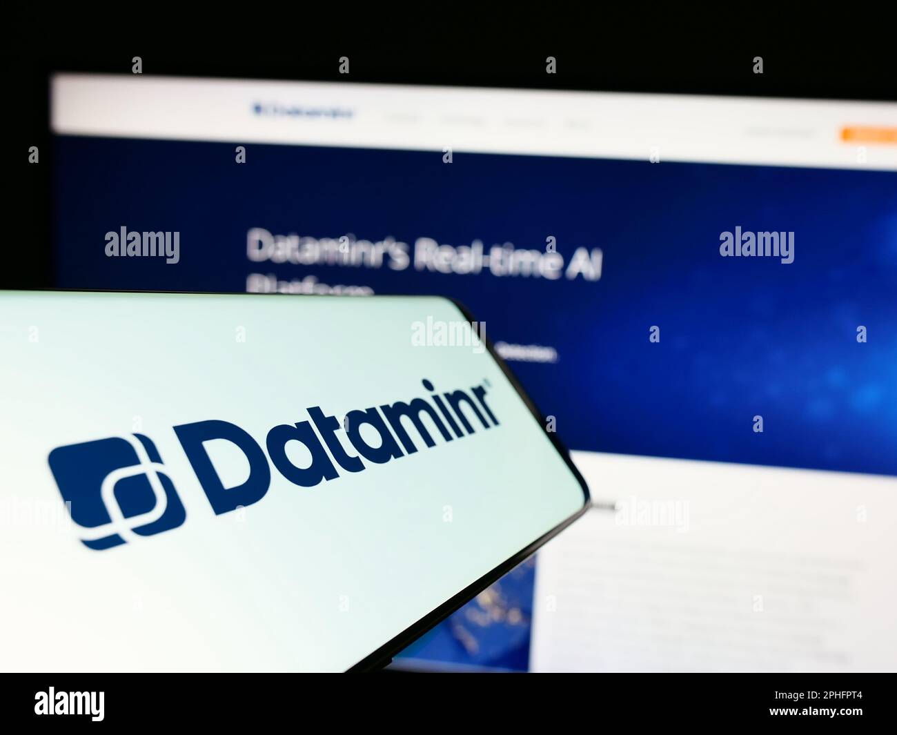 Dataminr logo hi-res stock photography and images - Alamy