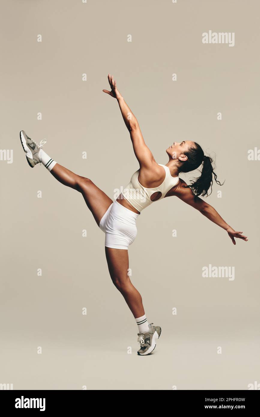 Full body workout hi res stock photography and images Alamy