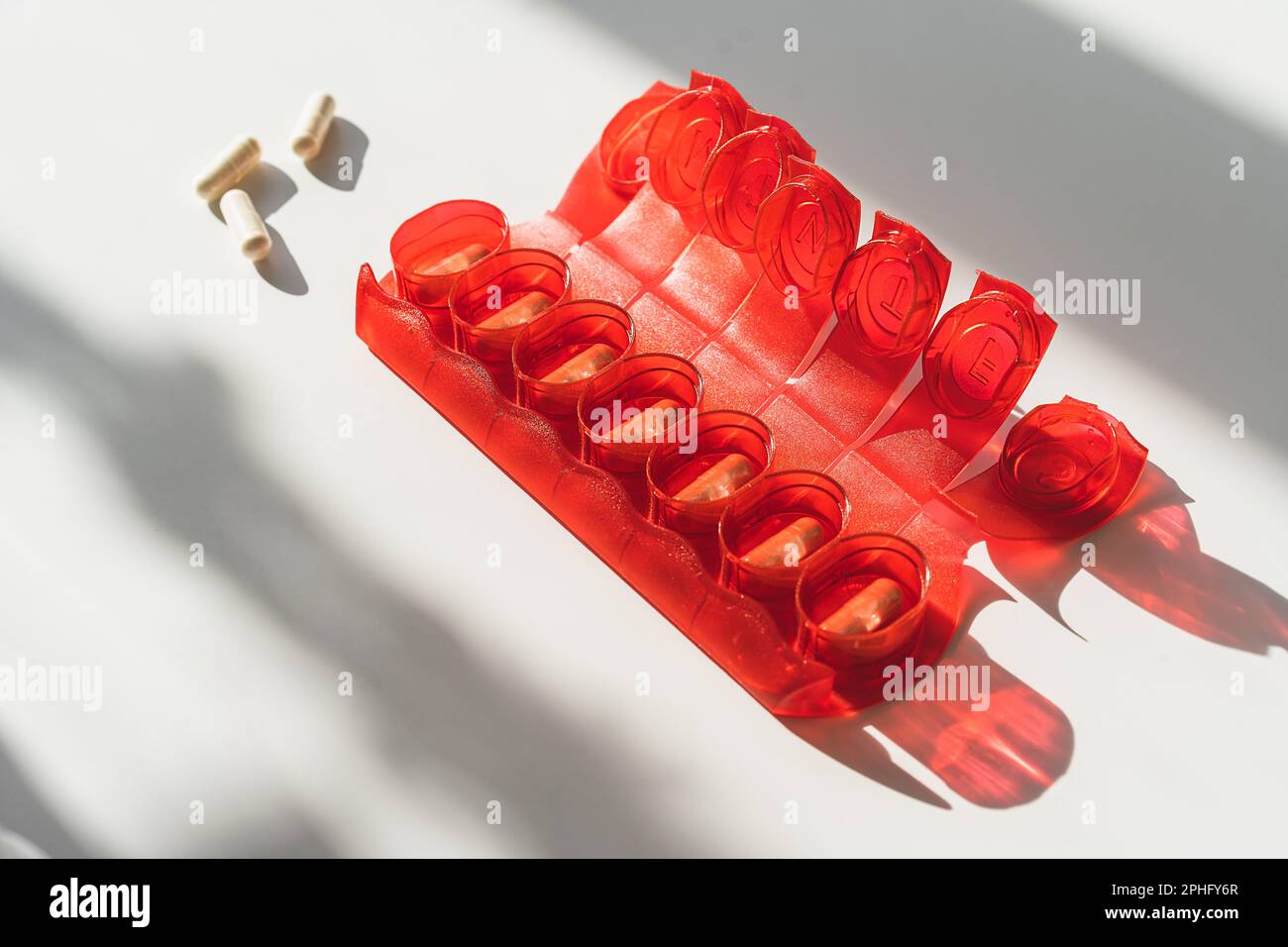 Daily doses pill box hi-res stock photography and images - Alamy