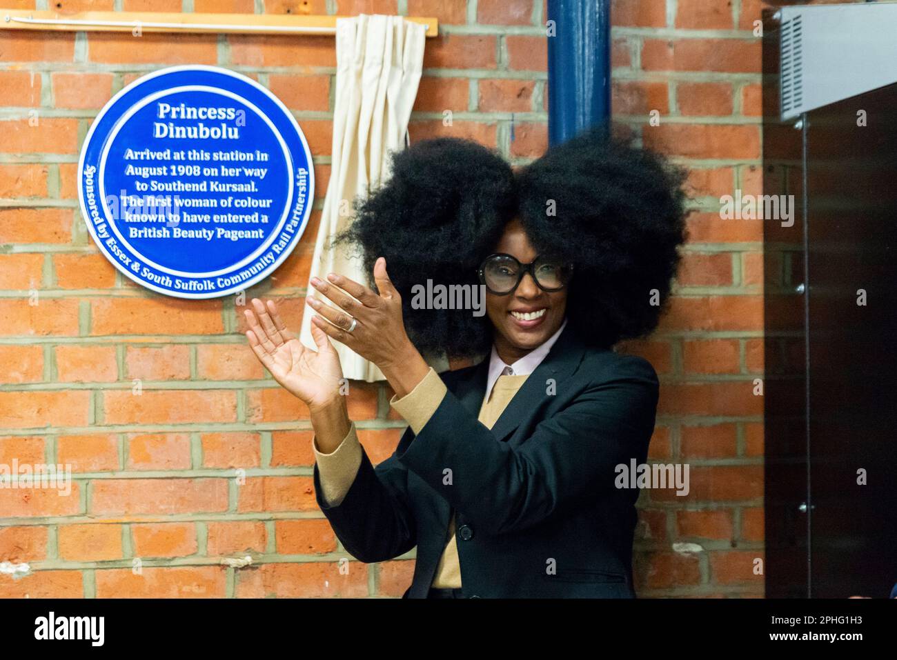 Blue plaque unveiled by The Essex Women’s Commemoration Project for Princess Dinubolu of Senegal first woman of colour to enter British beauty pageant Stock Photo