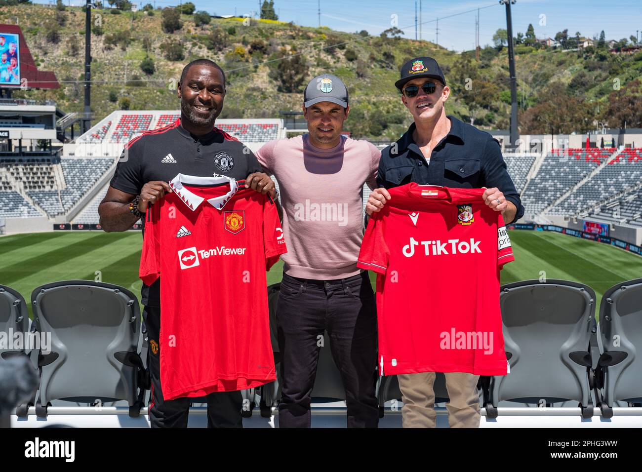 San Diego, USA. 27th Mar, 2023. Landon Donovan (middle), Executive VP of Soccer Operations at San Diego Loyal SC, poses with Andy Cole and Rob McElhenney at Snapdragon Stadium, following the announcement of a summer friendly match between Manchester United and Wrexham AFC in San Diego. Credit: Ben Nichols/Alamy Live News Stock Photo