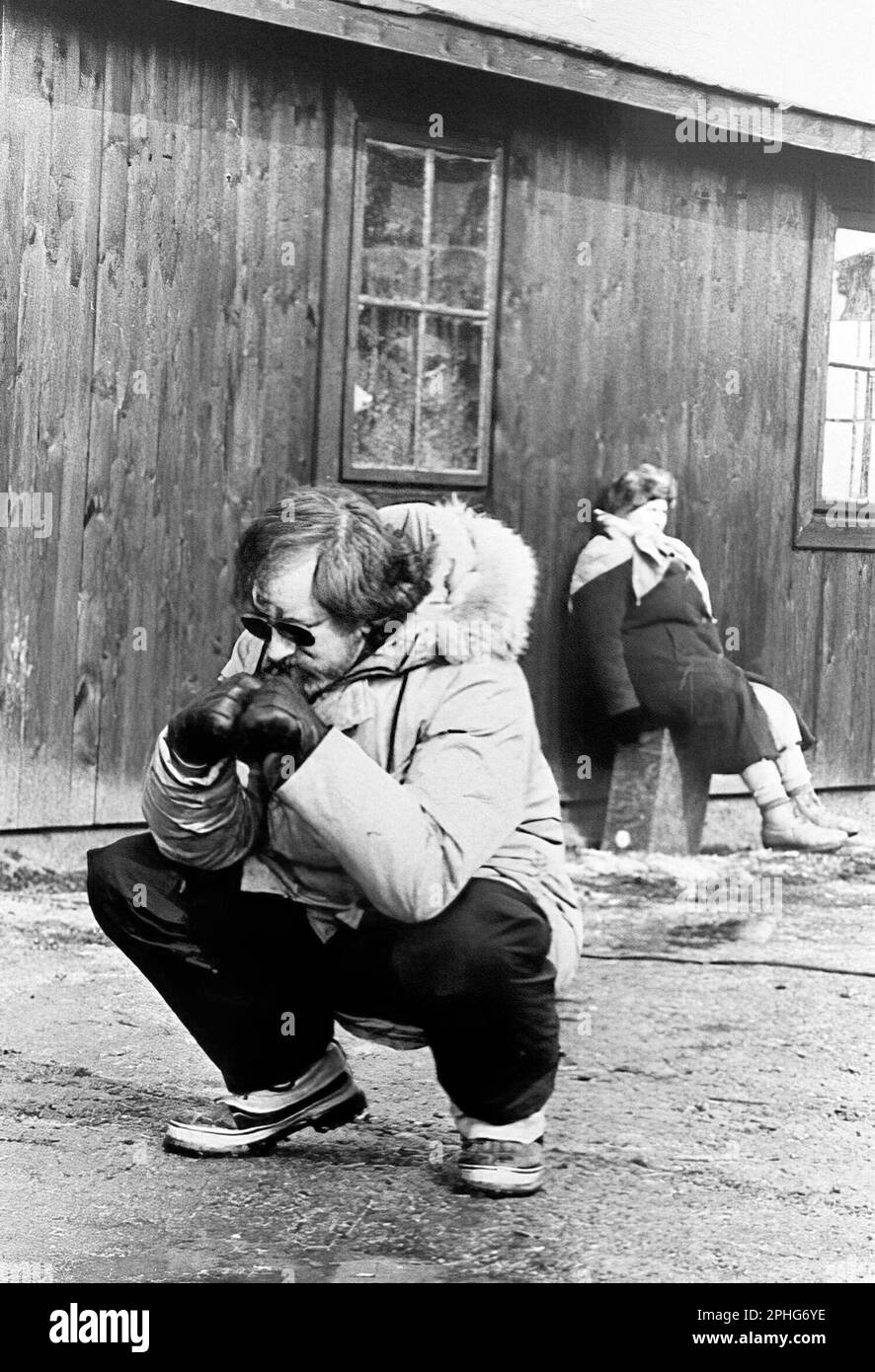 STEVEN SPIELBERG in SCHINDLER'S LIST (1993), directed by STEVEN