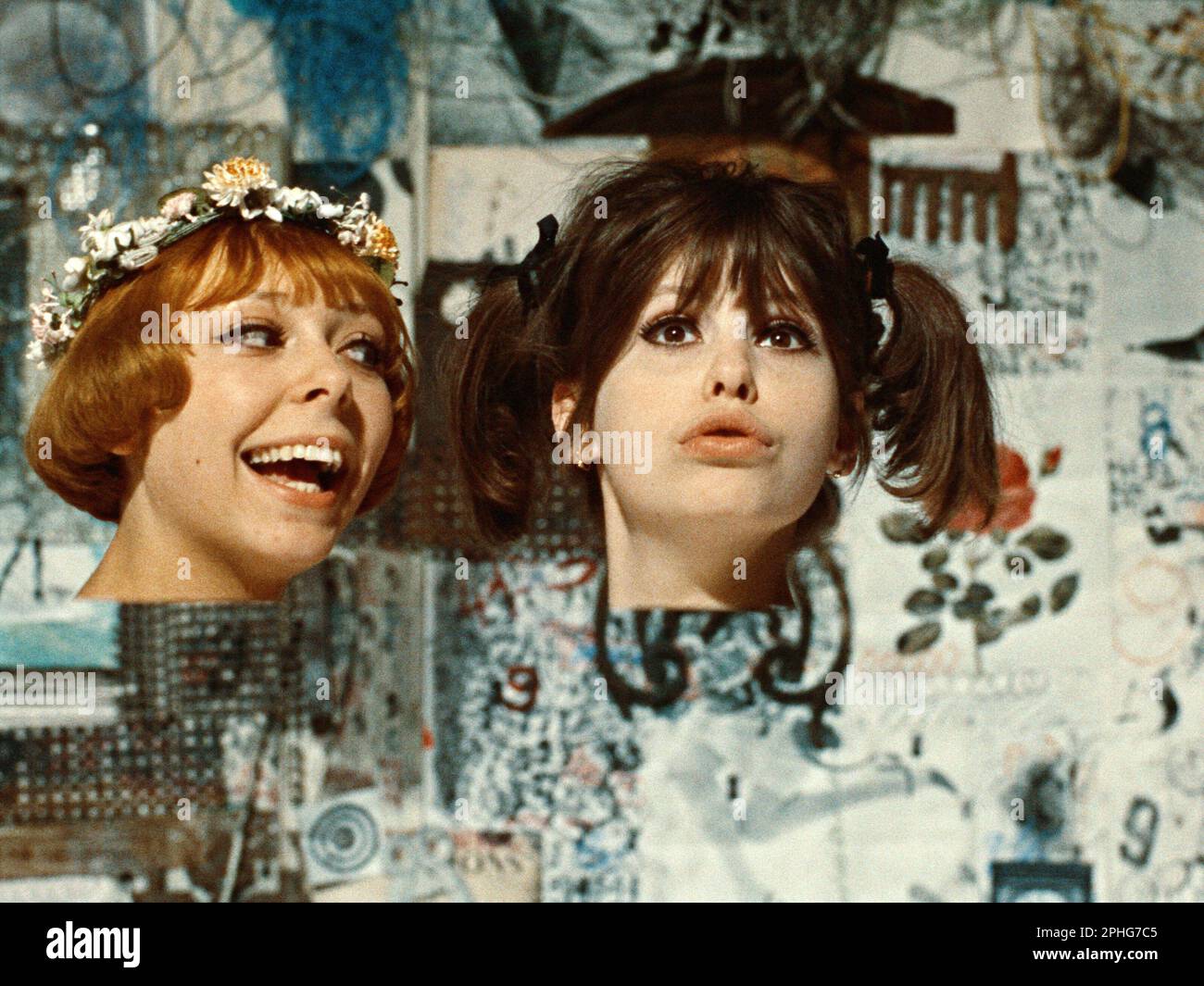 IVANA KARBANOVA and JITKA CERHOVA in DAISIES (1966) Original title