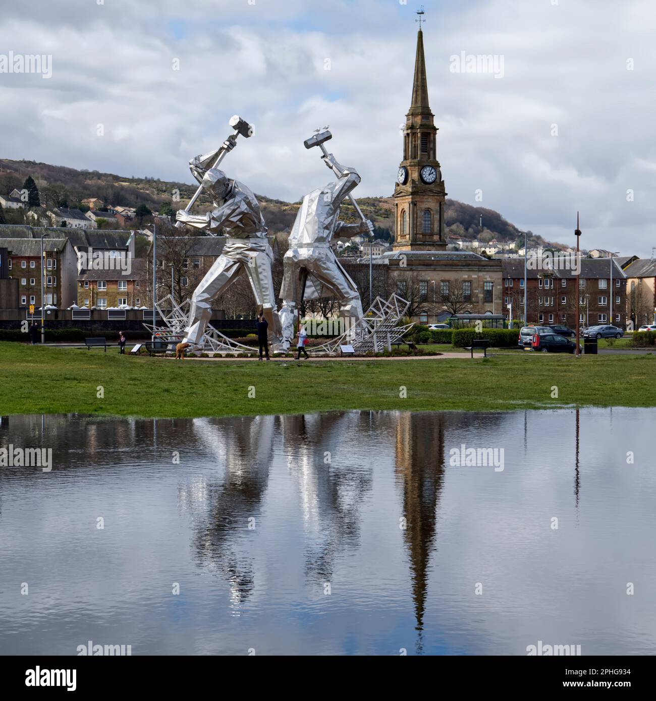 modern stainless steel sculpture The Shipbuilders of Port Glasgow by