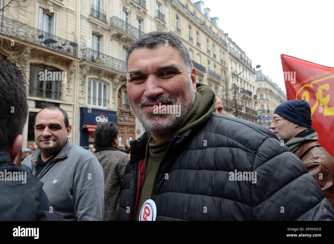 10ème journée contre la réforme des retraites , 450000 personnes chiffre  CGT ont défilés dans le calme à Paris avec le soutien de LFI du PS et du PCF Stock Photo