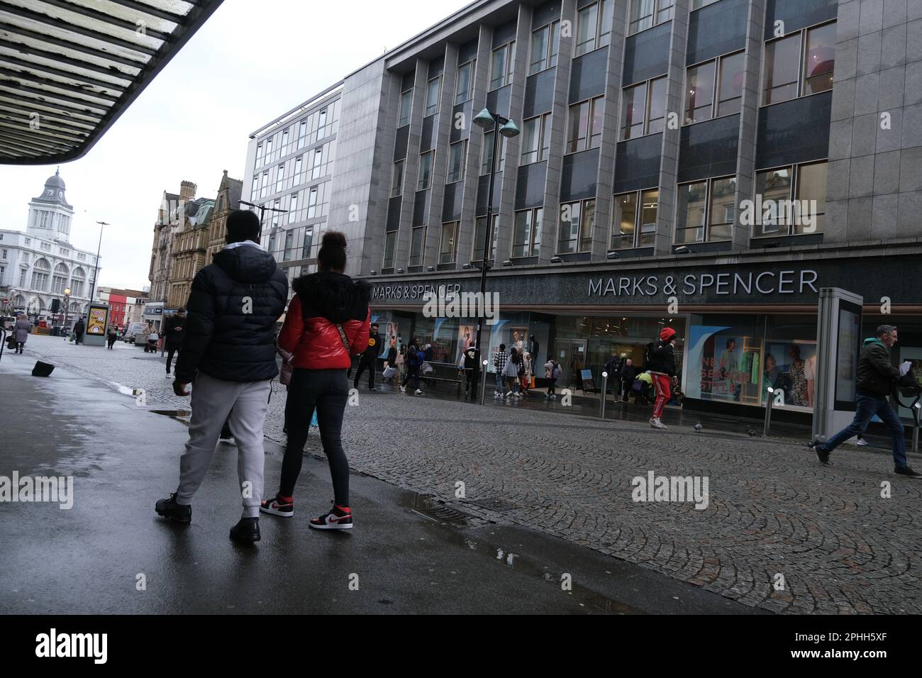 Sheffield City Centre Fargate Stock Photo Alamy