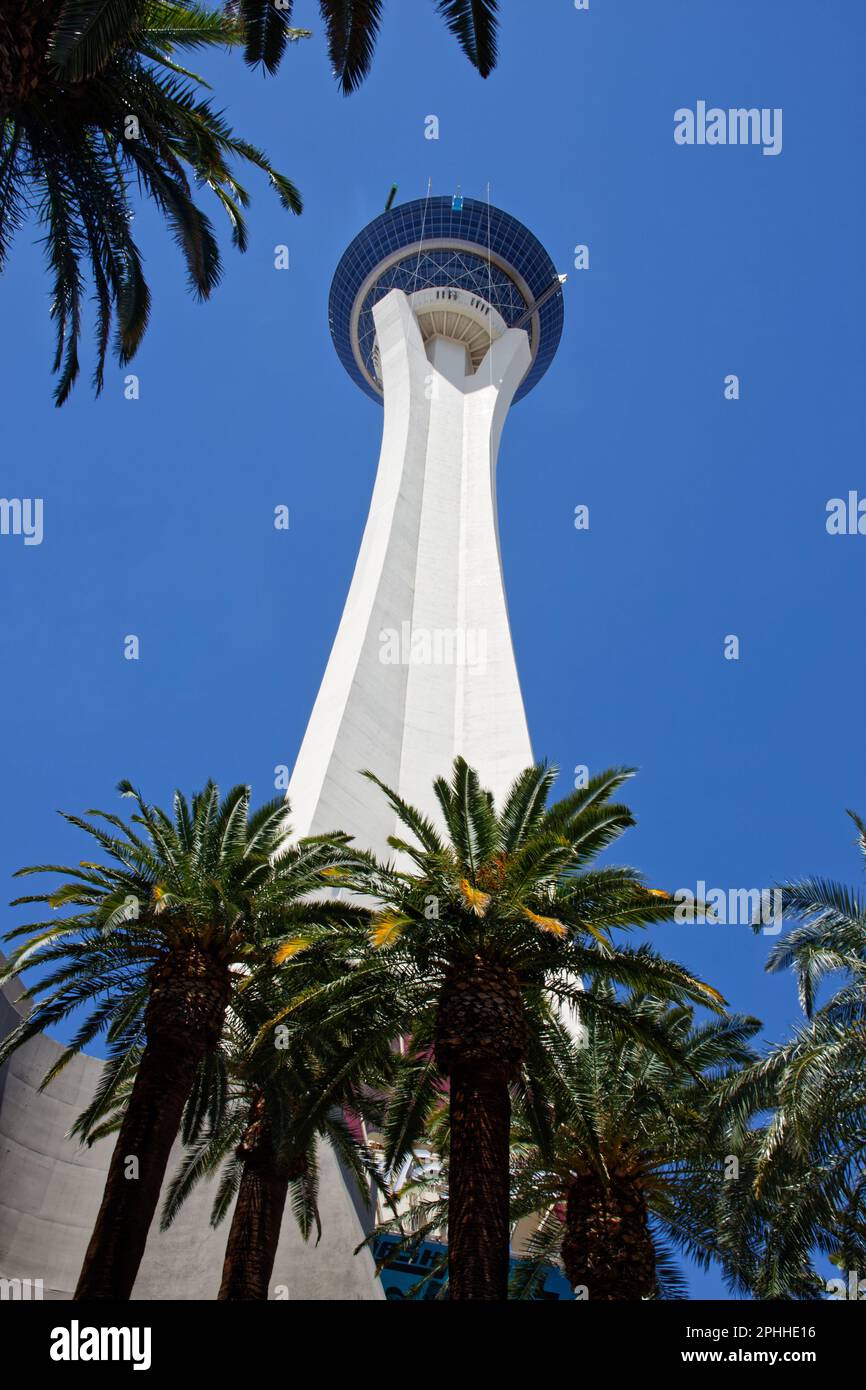 City of Las Vegas unveils new Gateway Arches observation deck