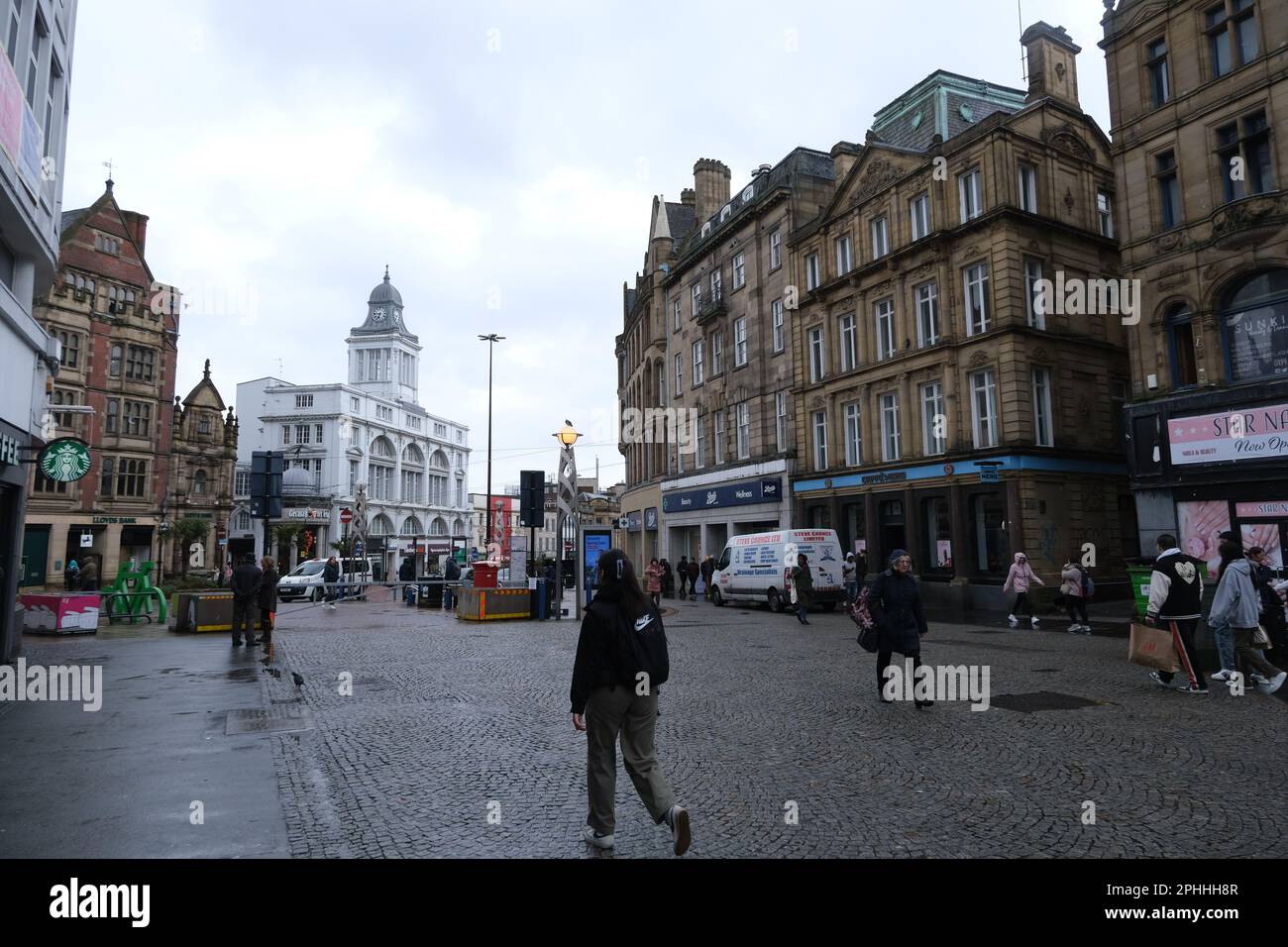 Sheffield City Centre Fargate Stock Photo Alamy