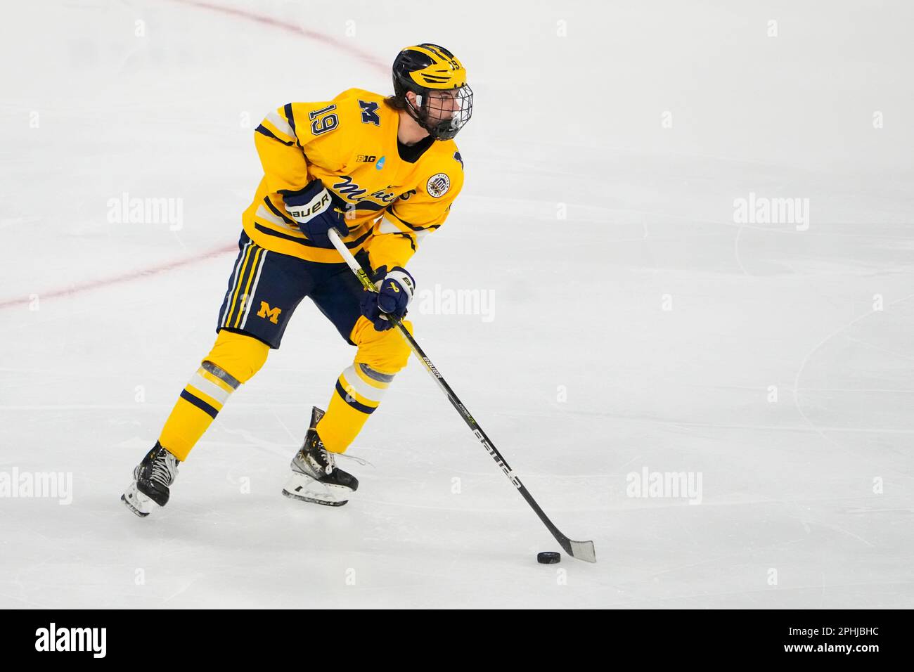 Michigan Hockey on X: Adam Fantilli throwing out today's first