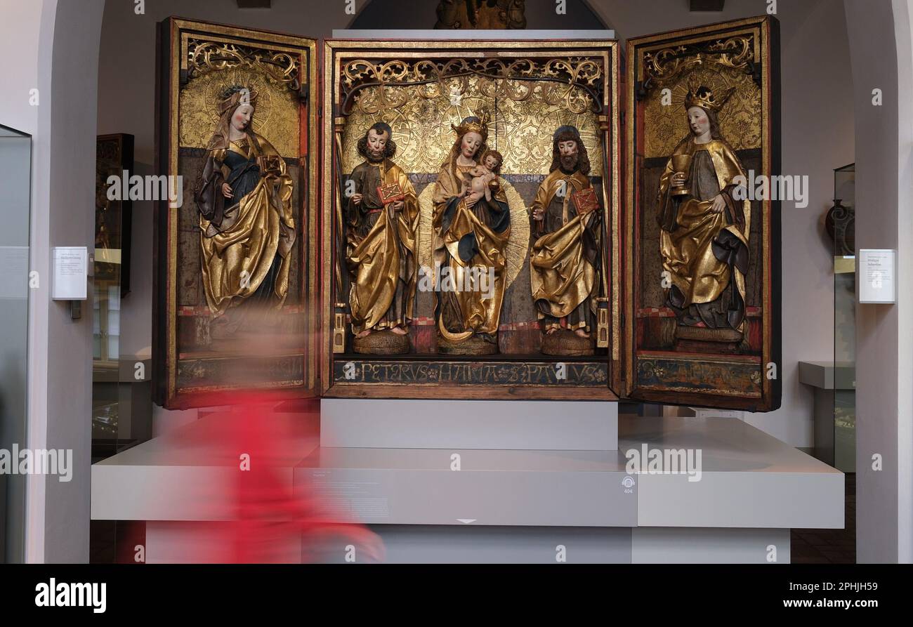 Zwickau, Germany. 28th Mar, 2023. The Vielau Altar from 1514 is on