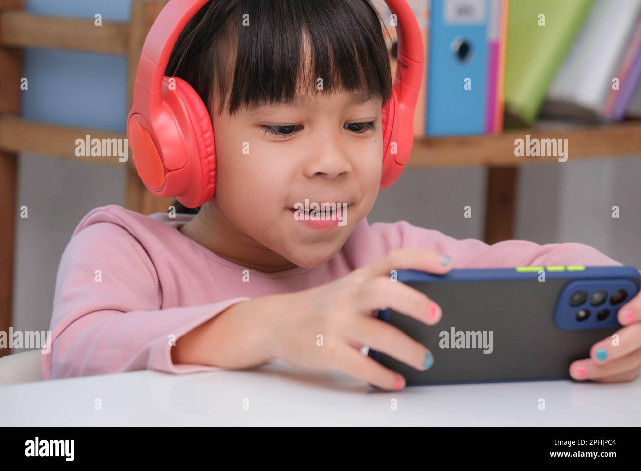 cute-asian-schoolgirl-headphone-hi-res-stock-photography-and-images-alamy