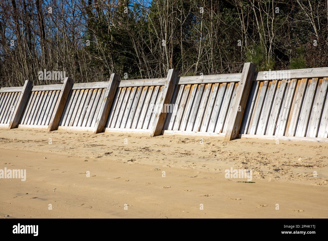 Wooden erosion fence on sand hires stock photography and images Alamy