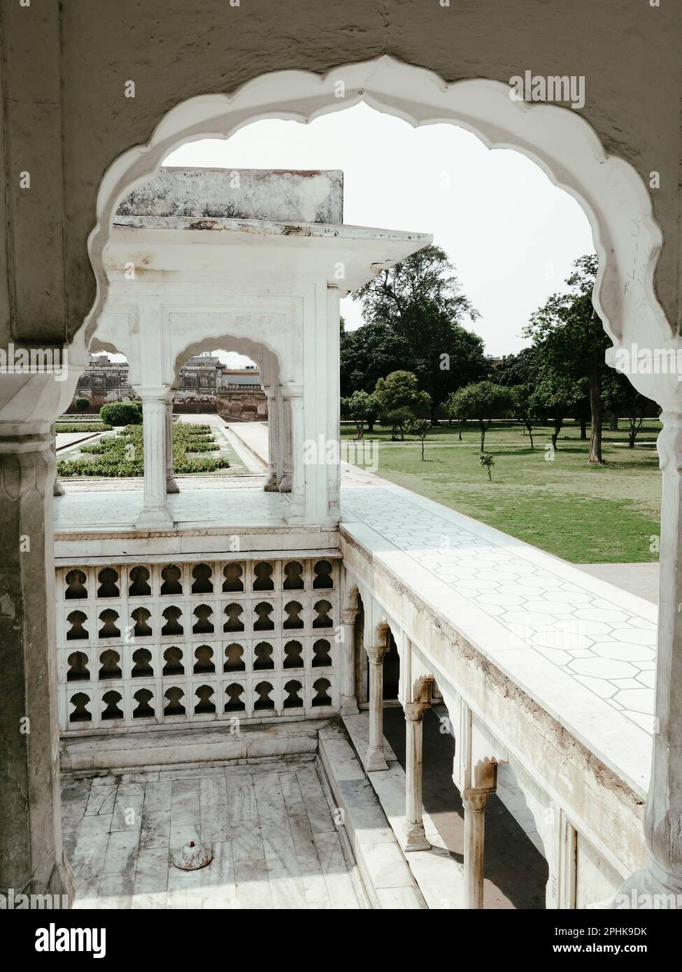 Shalimar garden lahore pakistan hires stock photography and images Alamy