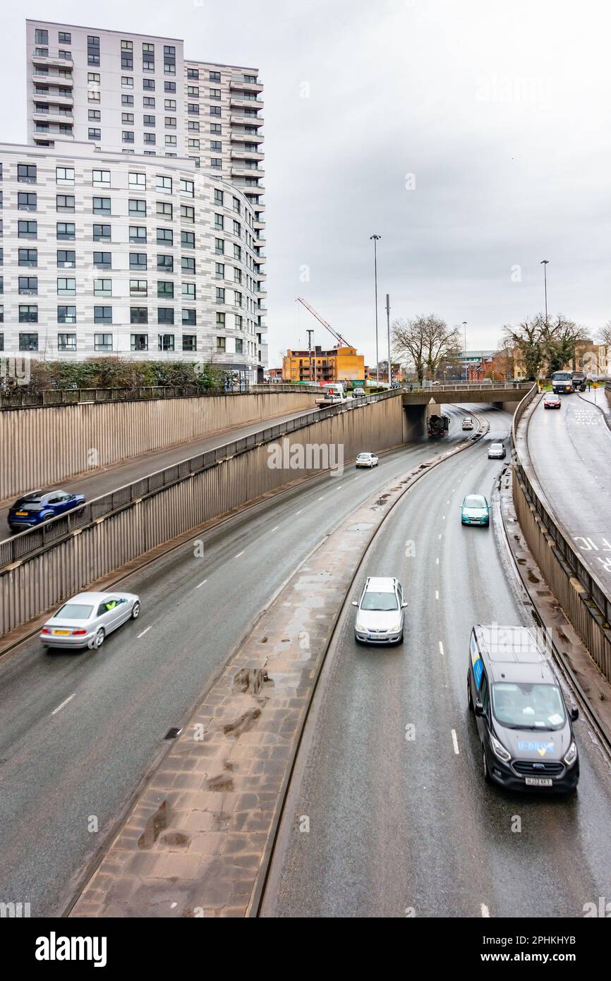 Traffic on the A329, part of the Reading ring road in Reading