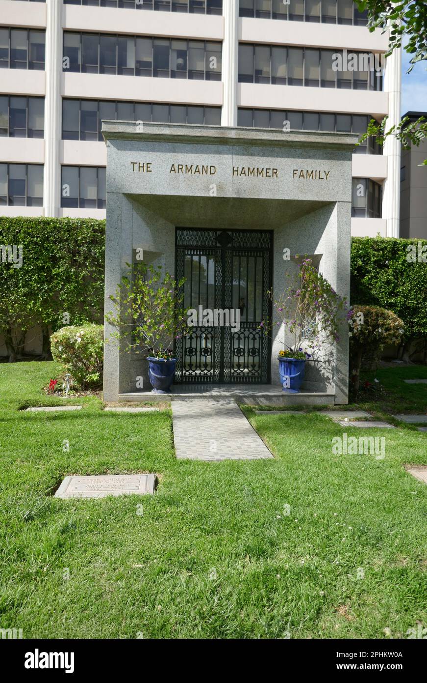 Los Angeles, California, USA 26th March 2023 Armand Hammer's Grave and