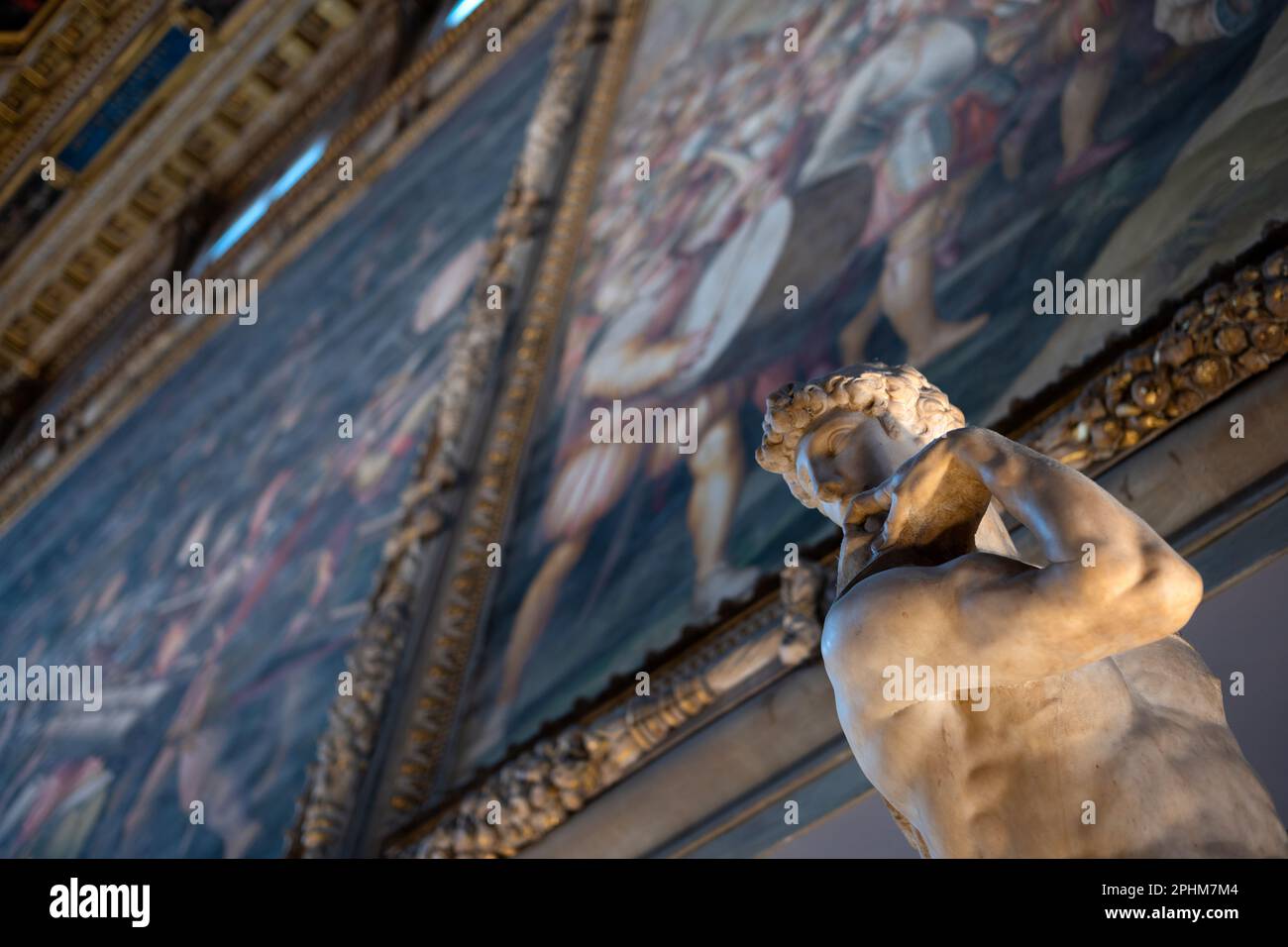 Michelangelo's 'The Genius of Victory' in the Salone del Cinquecento in the Palazzo Vecchio in Florence Stock Photo