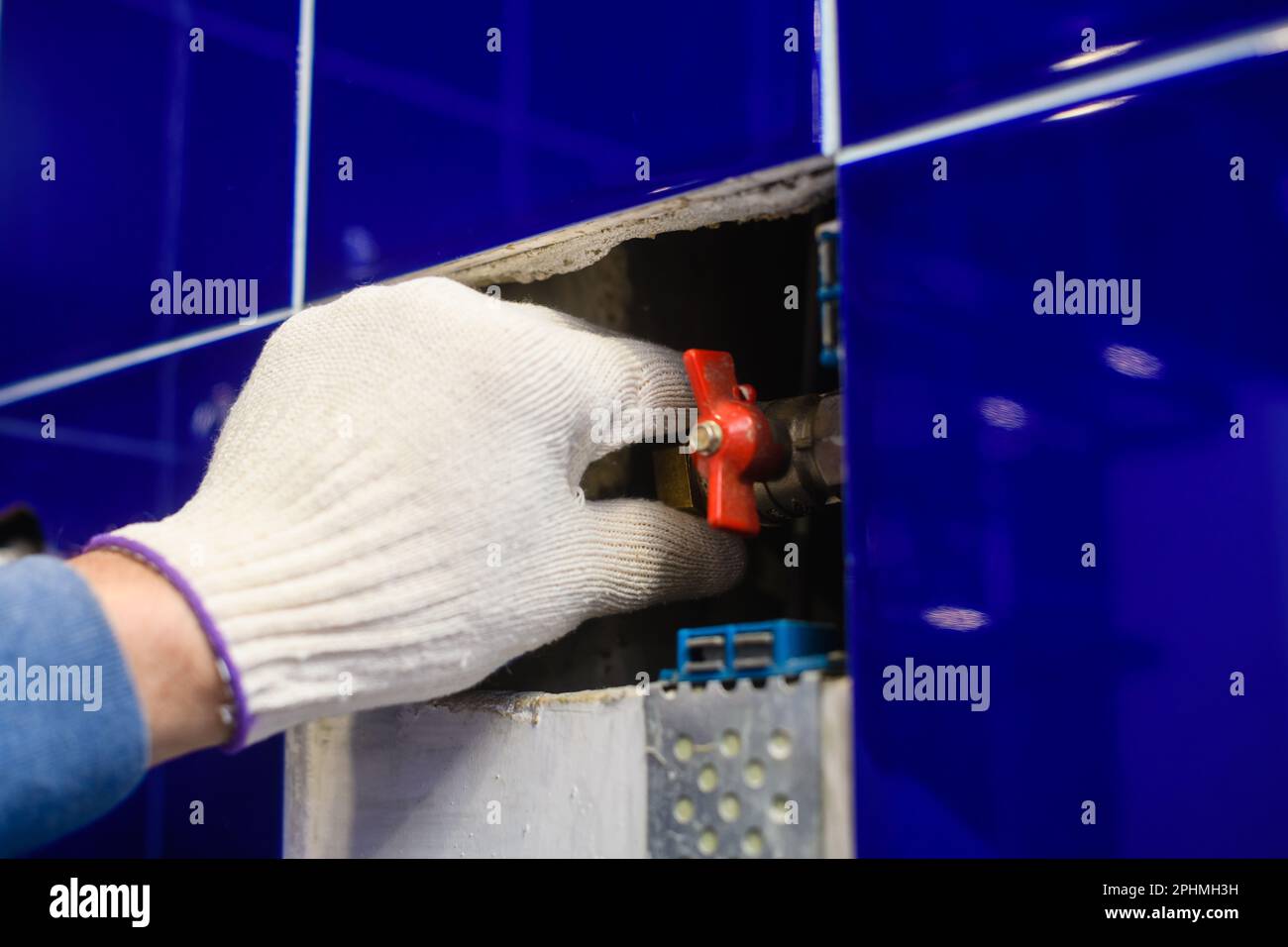 Plumbing replacement hi-res stock photography and images - Alamy