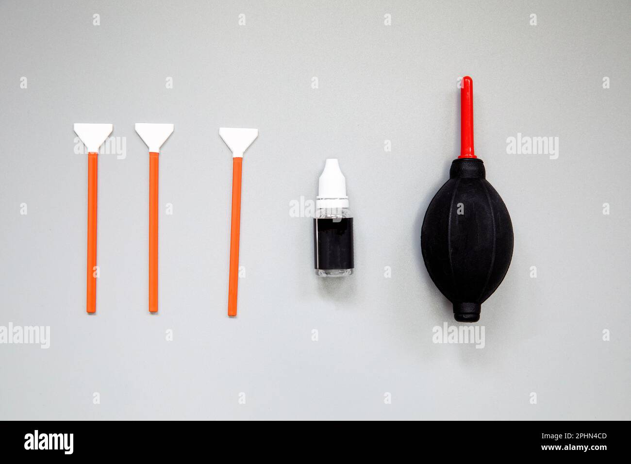 Sensor cleaning kit, Layout of cleaning kit for digital cameras
