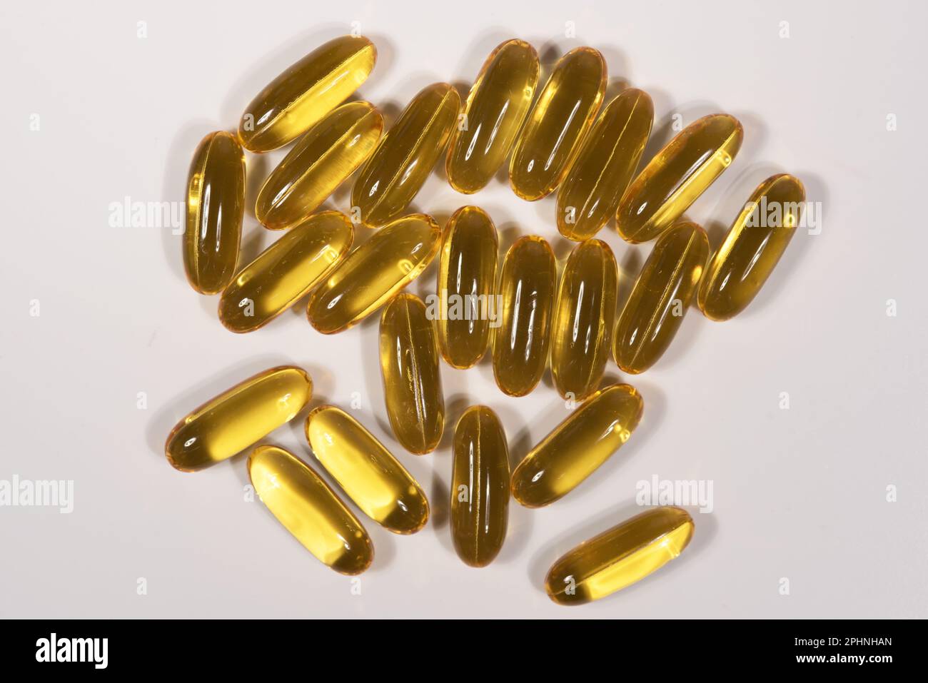 alcune pastiglie di omega 3, l'olio di pesce nella dieta Stock Photo