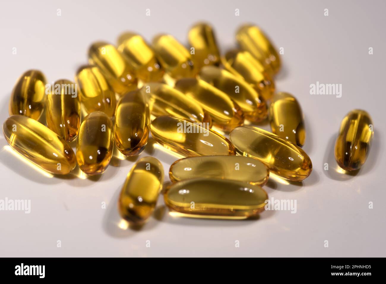 alcune pastiglie di omega 3, l'olio di pesce nella dieta Stock Photo