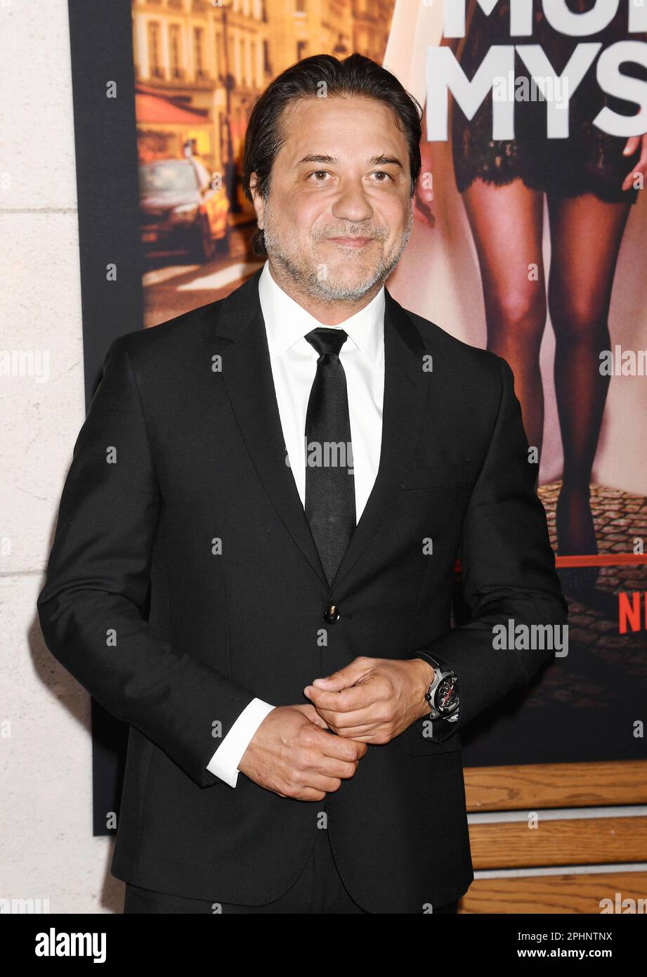 LOS ANGELES, CALIFORNIA MARCH 28 Enrique Arce attends the Los