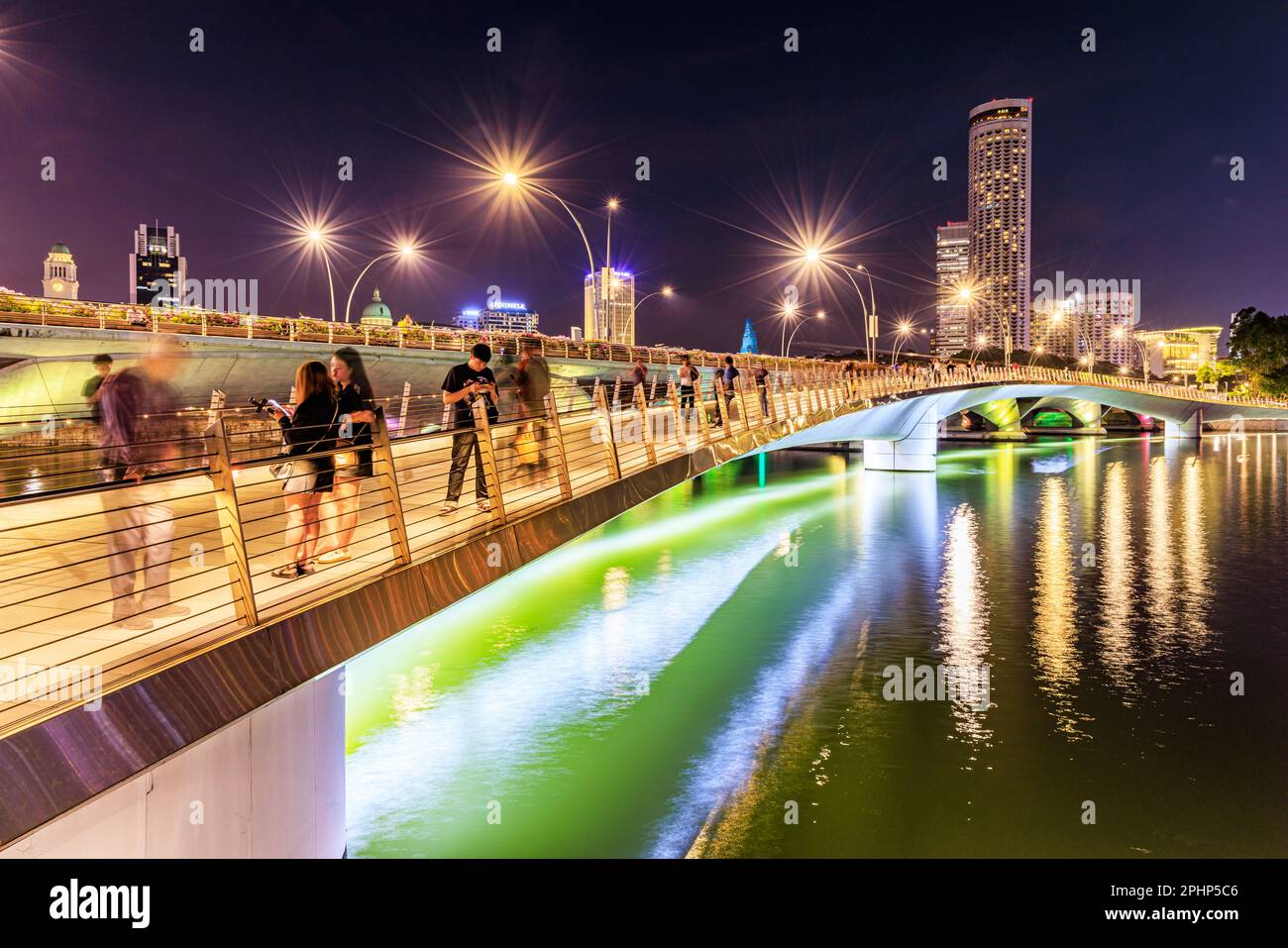 Jubilee Bridge and the Esplanade at night, Singapore Stock Photo