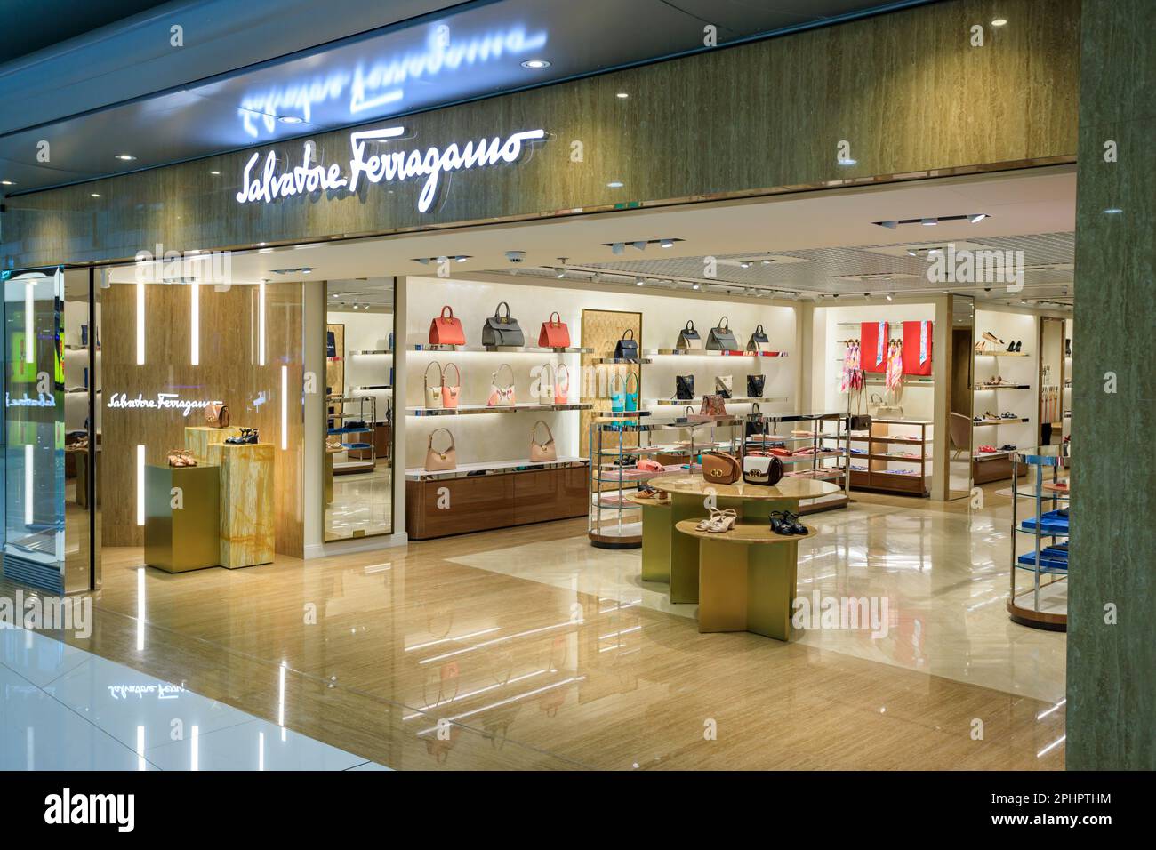 Salvatore ferragamo outlet hi res stock photography and images Alamy