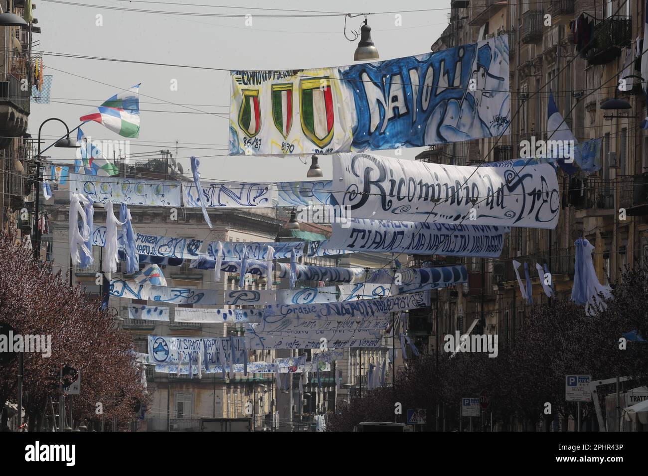 Naples, Italy. 22nd Mar, 2023. Makeshift banners are displayed on a Naples street as the city prepares to win its potential first Scudetto in 33 years. - An incredible 19-point lead at the top of Serie A. Credit: Independent Photo Agency/Alamy Live News Stock Photo