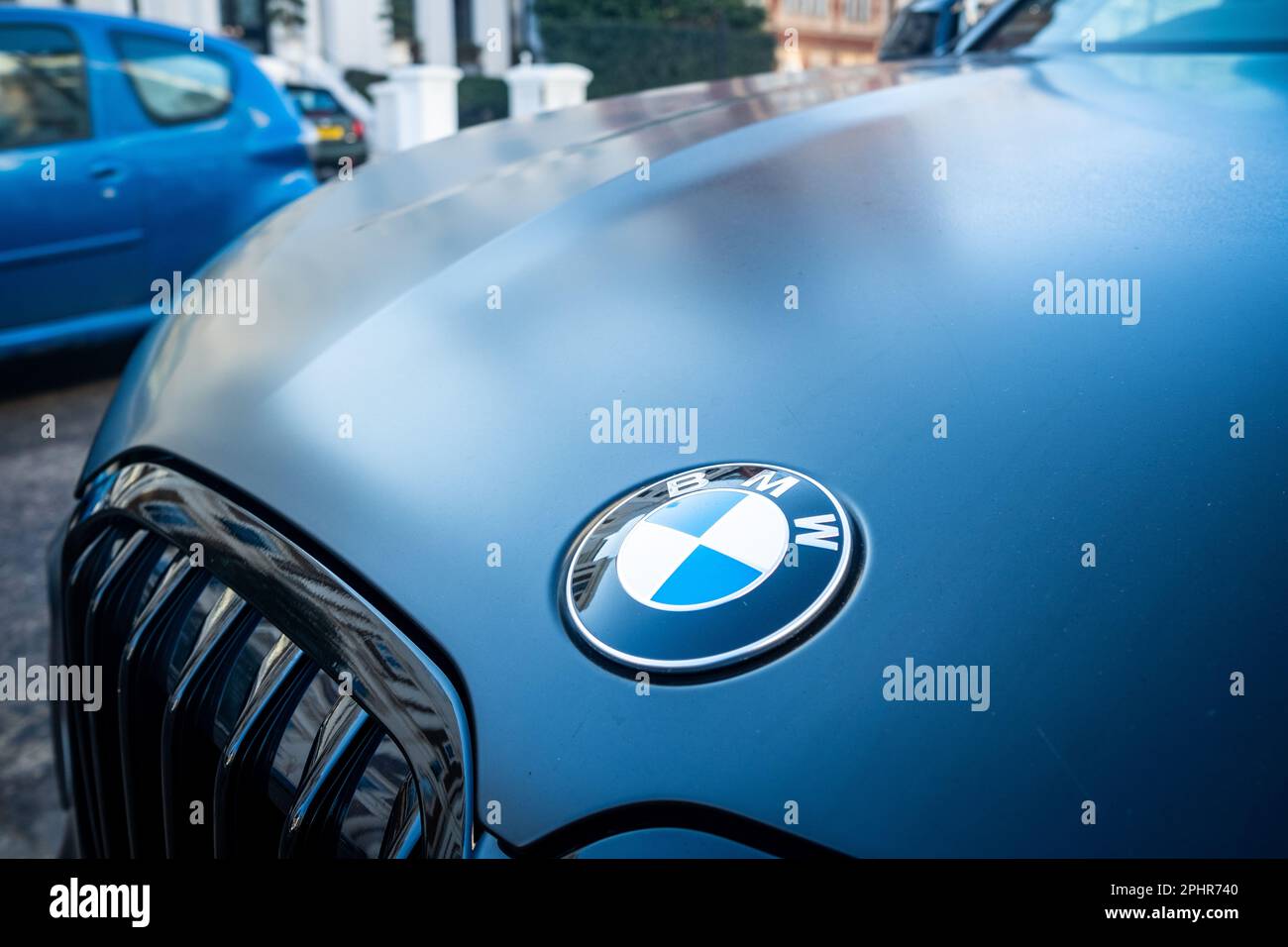 London- January 2023: BMW logo on matt balck X7 model Stock Photo