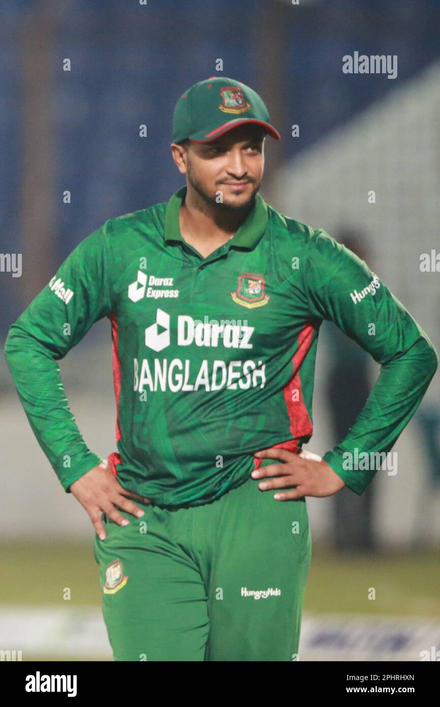 Lition Kumar Das (L) and Shakib Al Hasan (R) in the presentation area as  Bangladesh saw a number of records break in their thumping 77-run win over  Ir Stock Photo - Alamy