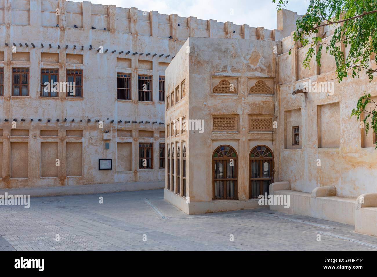 Traditional arab buildings at souq waqif in Doha, Qatar Stock Photo - Alamy